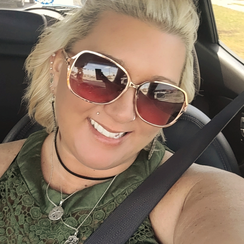 Meet your Posher, Katie